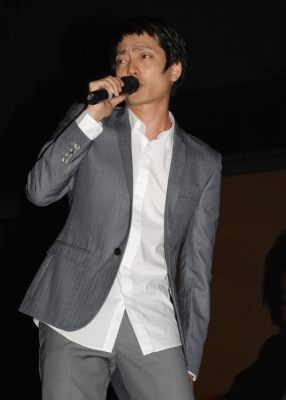 E01.jpg