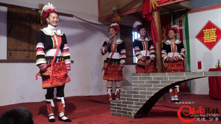 DSC00324_副本瑶族表演.jpg