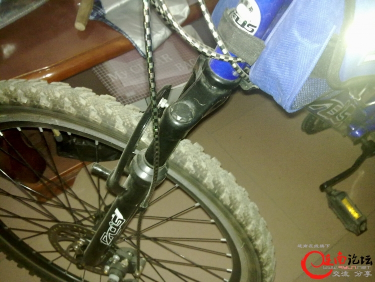 20120105610.jpg
