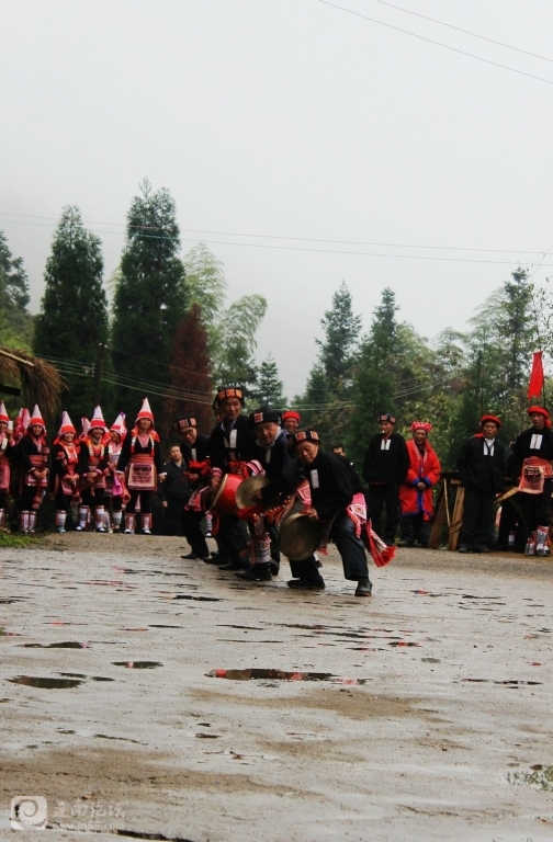 885.jpg