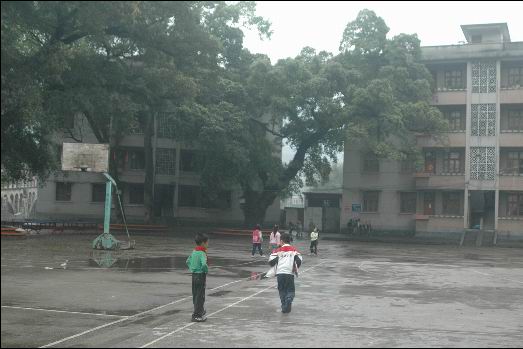 寨岗中心小学