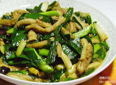     牛肚炒大蒜