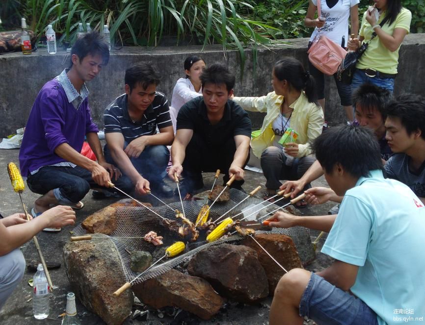 个个都脸通红.jpg