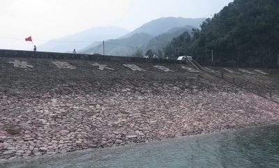 水库提坝.jpg